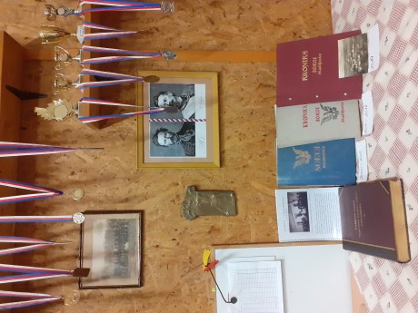 kroniky a pam.kniha foto